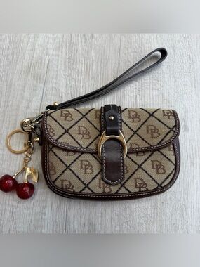 Dooney & Bourke Wristlet
